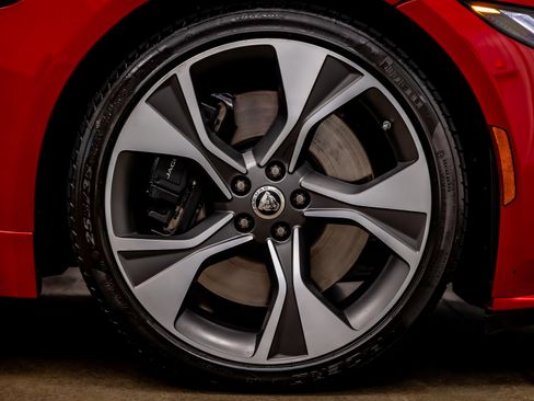 Used 2024 Jaguar F-TYPE R-Dynamic RWD image 14