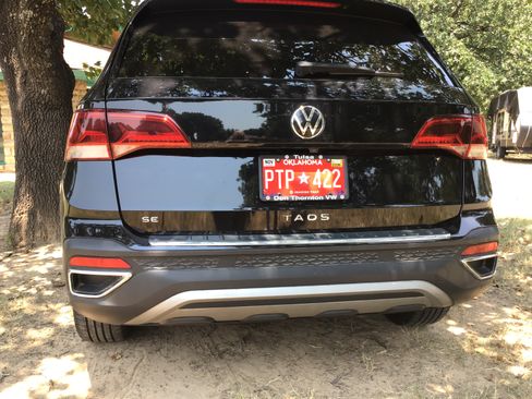 Used 2022 Volkswagen Taos SE FWD image 8