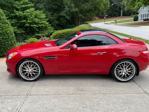 Used 2014 Mercedes-Benz SLK 250 image 12