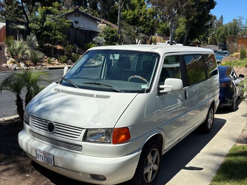 Used 2003 Volkswagen Eurovan GLS image 9