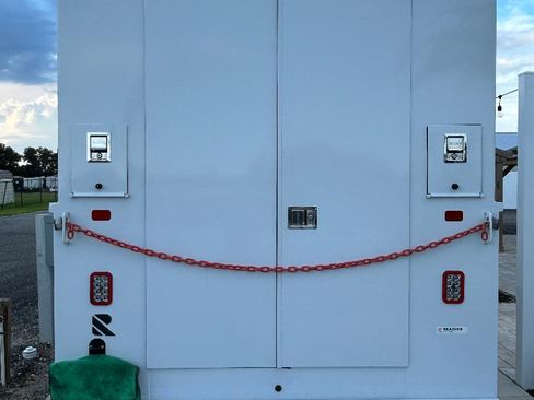 Used 2024 Ford E-350 and Econoline 350 Super Duty w/ Power Windows & Locks Group image 25