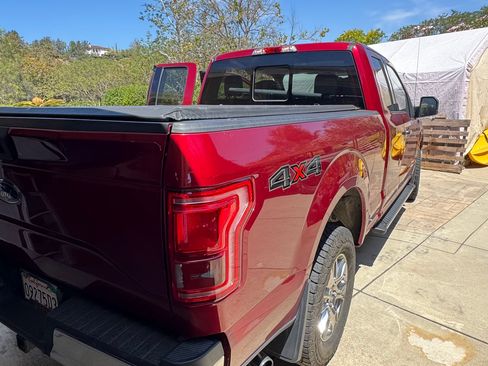 Used 2015 Ford F150 XLT w/ Equipment Group 302A Luxury AWD/4WD image 4