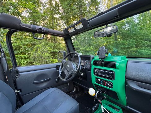 Used 2006 Jeep Wrangler Sport w/ Golden Eagle Group AWD/4WD image 22