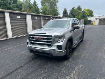 Used 2020 GMC Sierra 1500 SLE w/ SLE Value Package