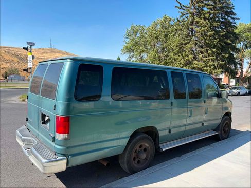 Used 1998 Ford E-350 and Econoline 350 Club Wagon RWD image 8