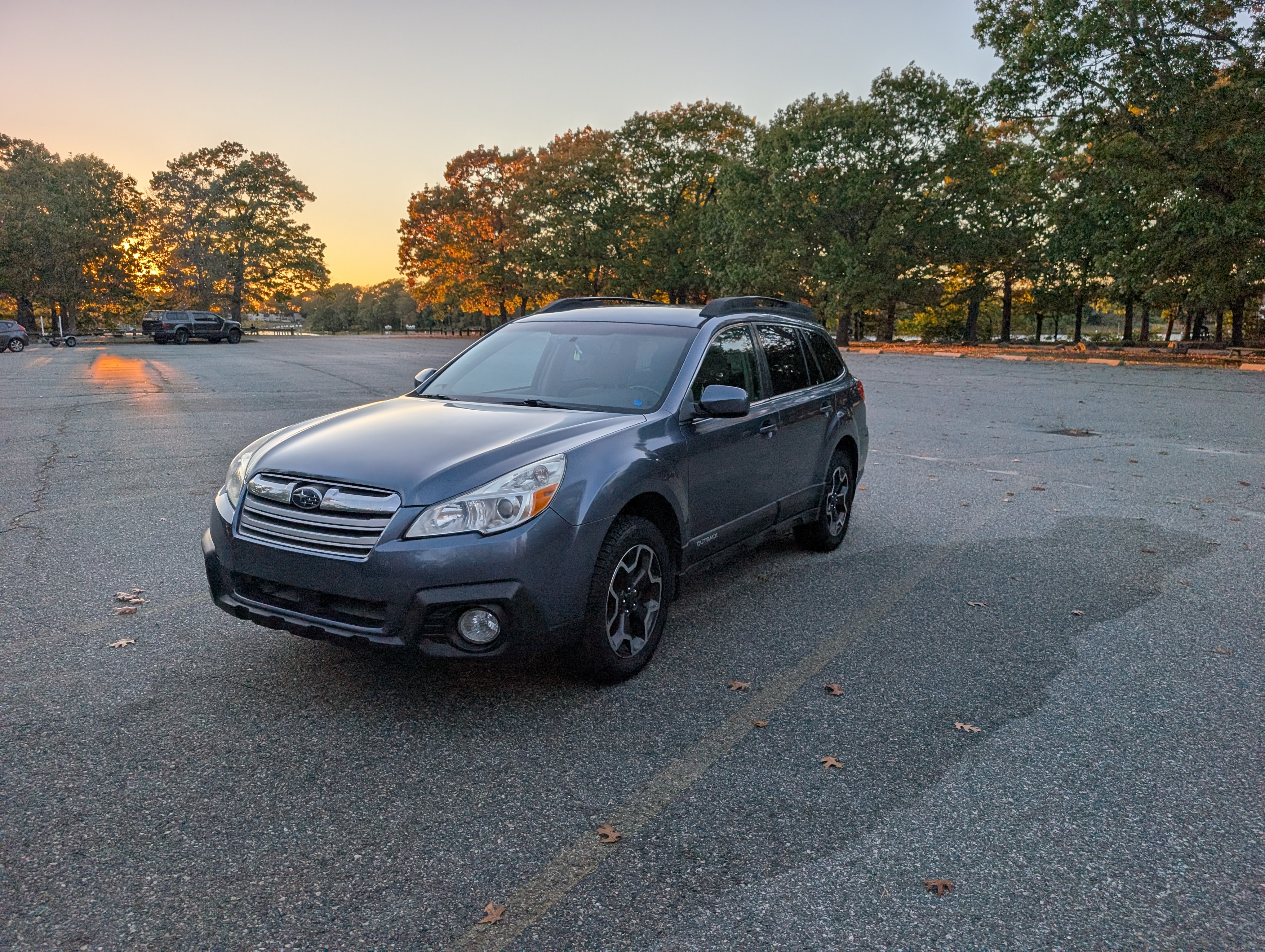 Used 2013 Subaru Outback 2.5i Premium w/ All-Weather Pkg AWD/4WD image 2