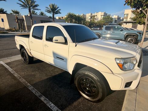 Used 2013 Toyota Tacoma PreRunner w/ TRD Sport Pkg RWD image 24