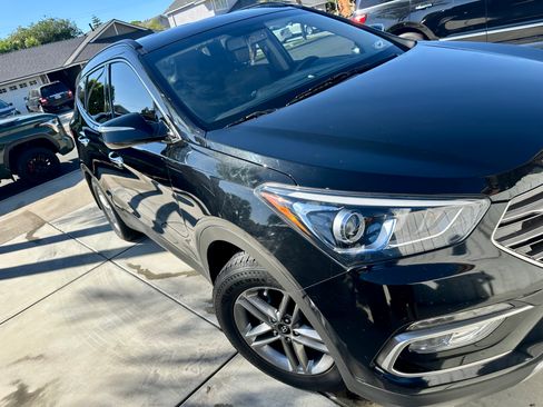 Used 2017 Hyundai Santa Fe Sport image 4