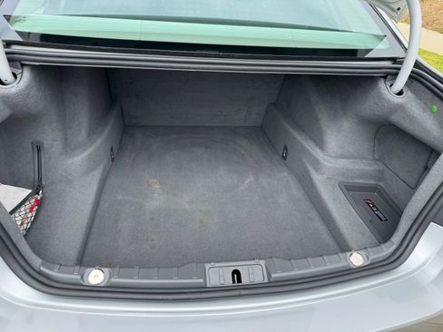 Used 2011 BMW 740Li RWD image 12