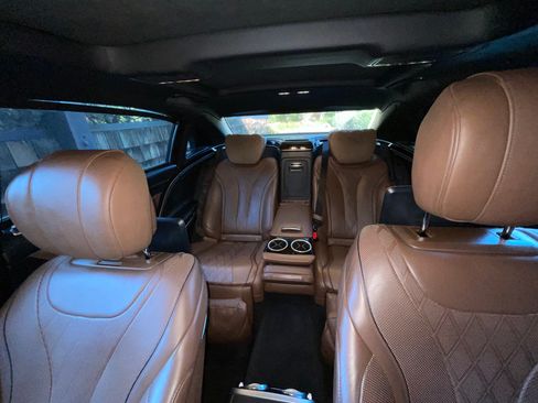 Used 2018 Mercedes-Benz Maybach S 560 4MATIC image 12