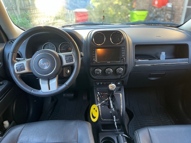 Used 2015 Jeep Patriot Limited w/ Sun/Sound Group AWD/4WD image 4