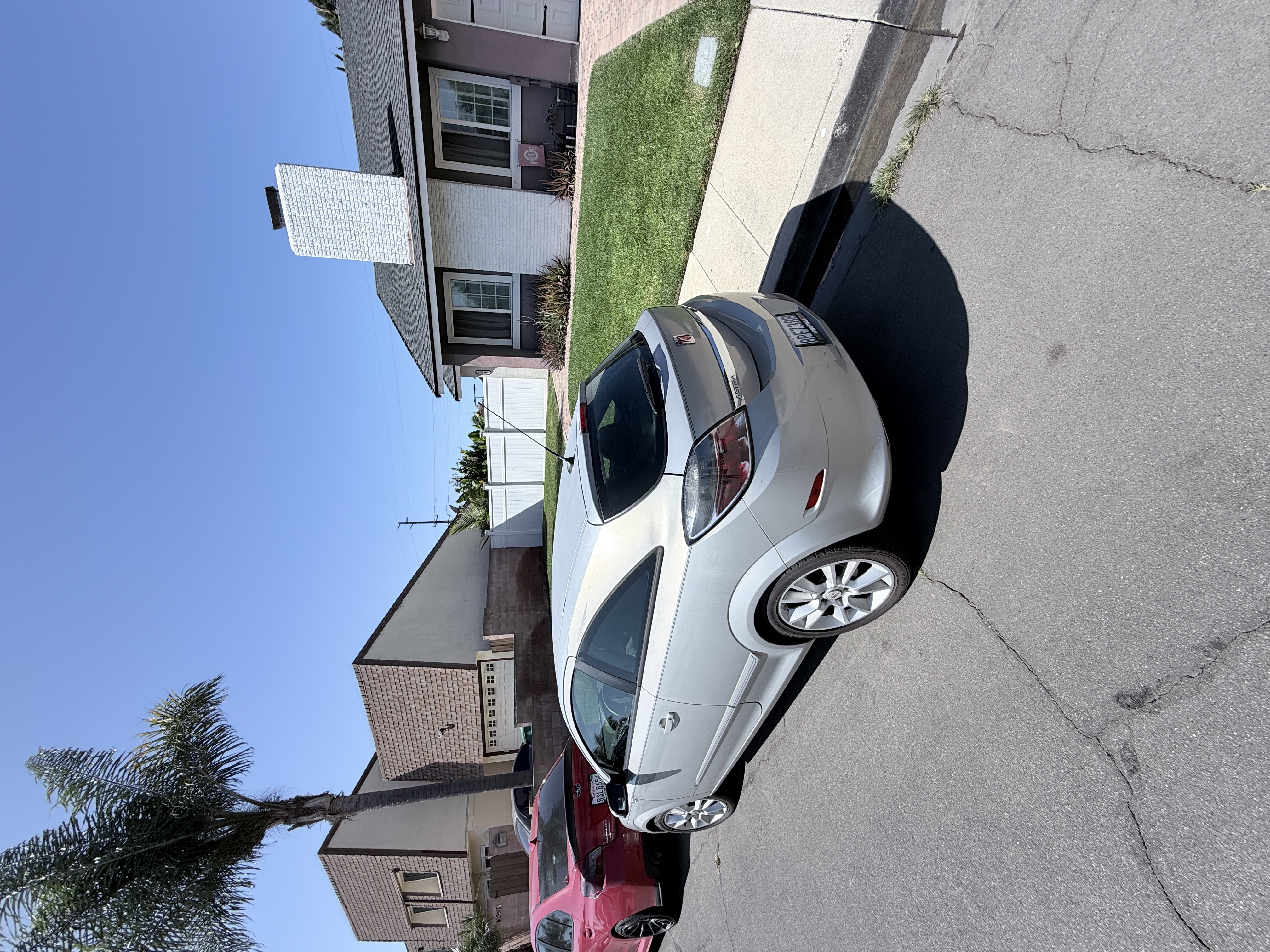 Used 2008 Saturn Astra XR w/ Advanced Audio Package FWD image 15