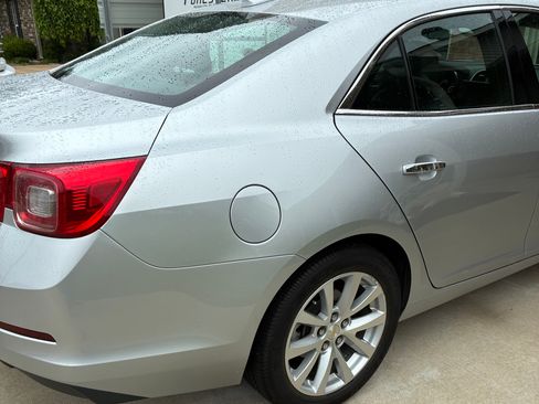 Used 2016 Chevrolet Malibu LTZ FWD image 2