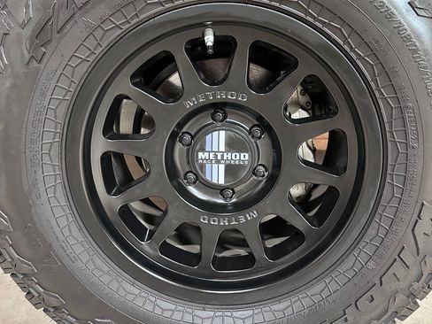 Used 2018 Toyota Tacoma TRD Off-Road image 25