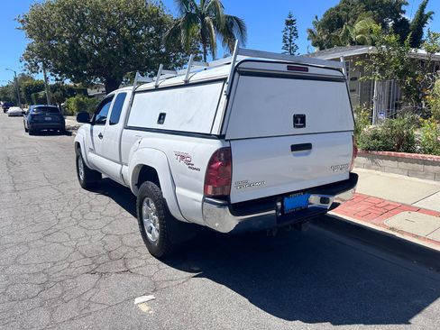 Used 2006 Toyota Tacoma PreRunner w/ TRD Off-Road Pkg #1 RWD image 6