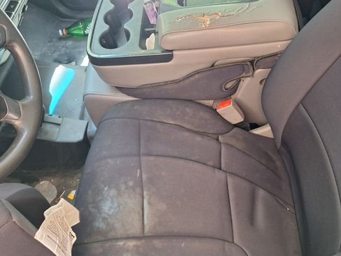 Used 2018 Chevrolet Silverado 1500 W/T w/ Trailering Package image 9