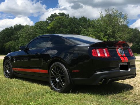 Used 2012 Ford Mustang Shelby GT500 w/ SVT Performance Pkg RWD image 10