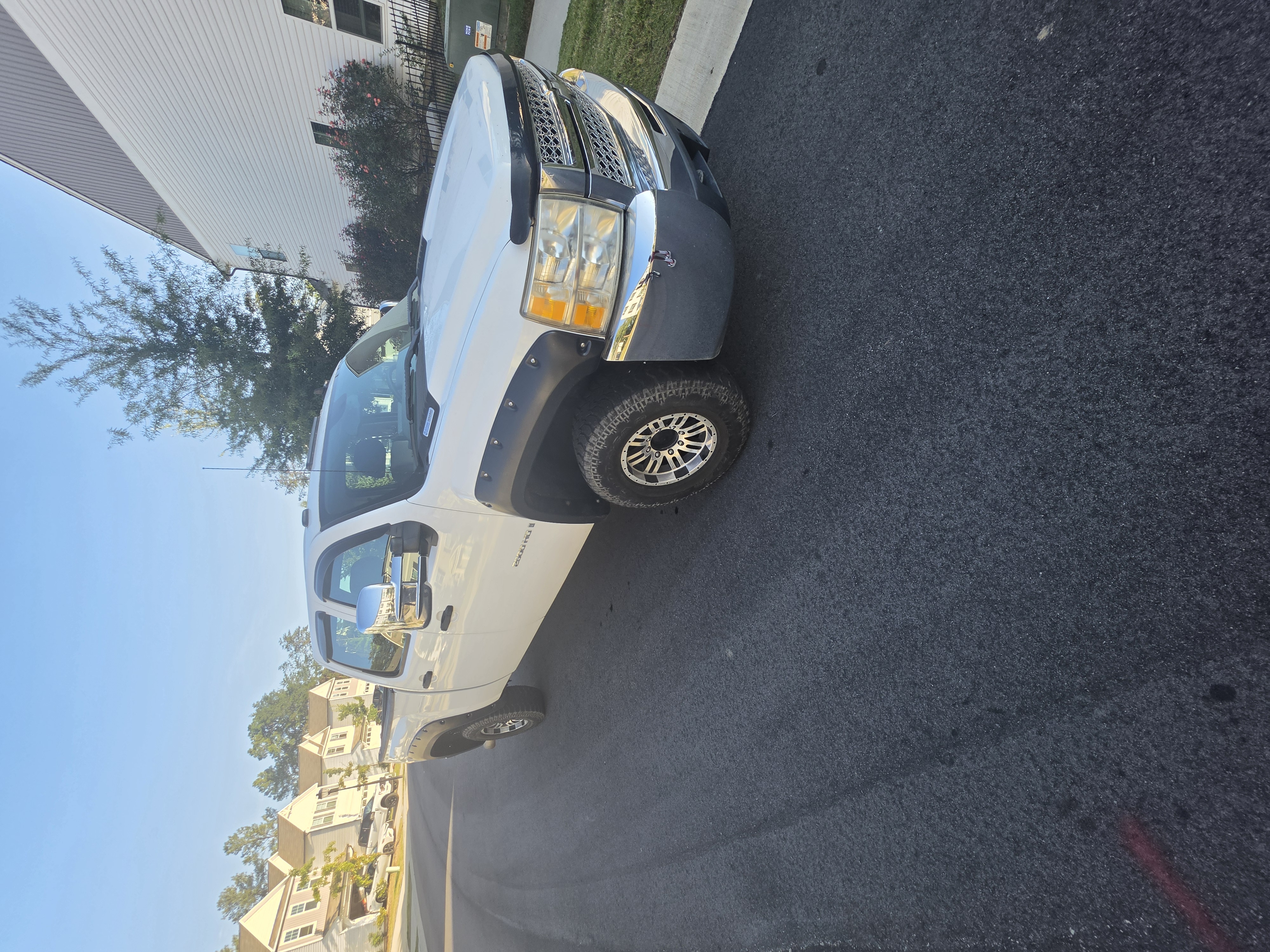 Used 2009 Chevrolet Silverado 2500 W/T AWD/4WD image 1