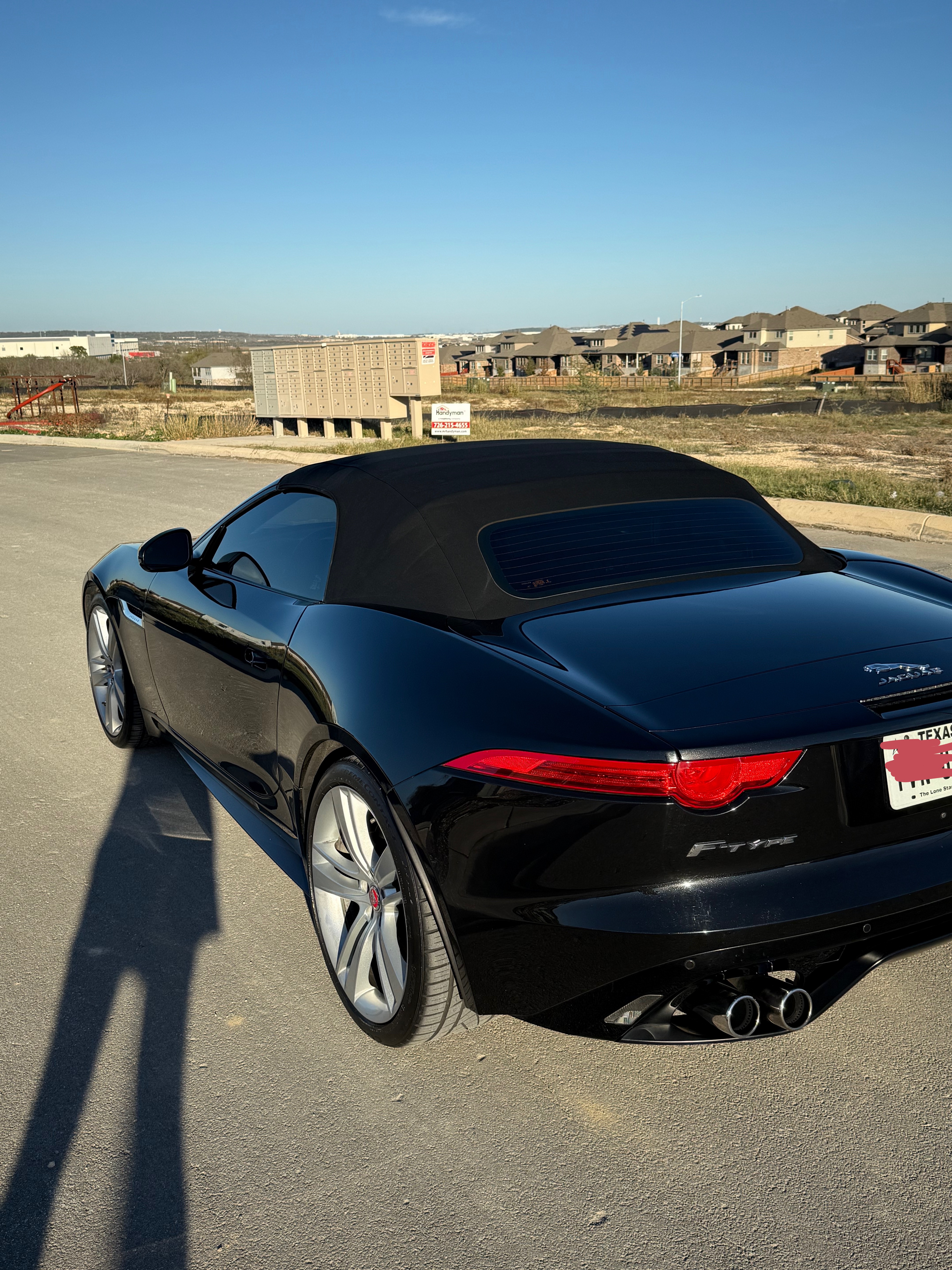 Used 2015 Jaguar F-TYPE S RWD image 2
