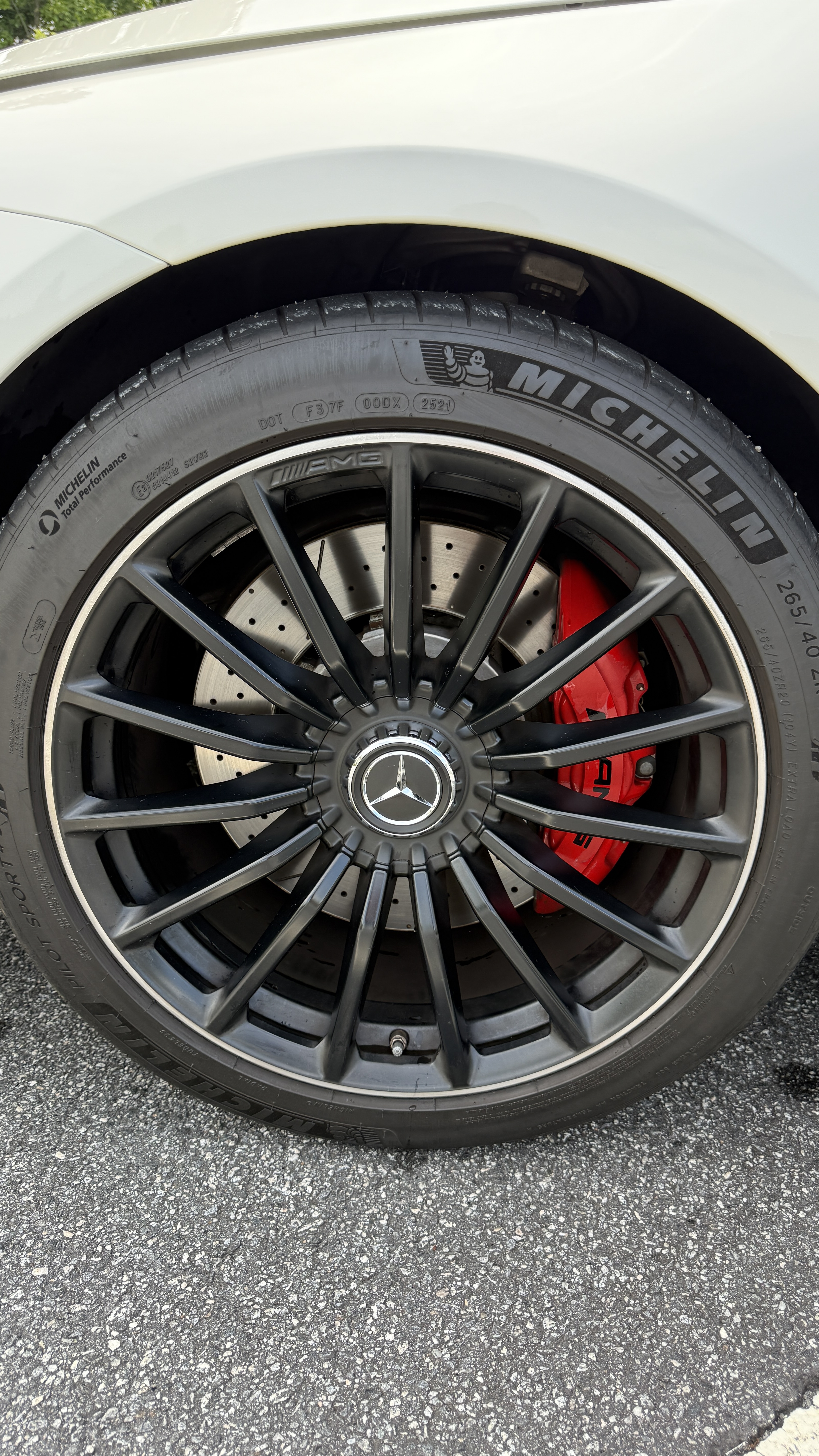 Used 2019 Mercedes-Benz AMG GT 63 image 22