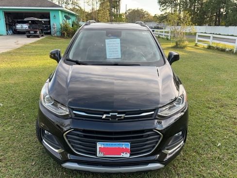 Used 2018 Chevrolet Trax Premier w/ Midnight Edition image 11