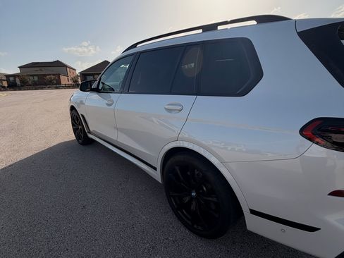 Used 2025 BMW X7 M60i AWD/4WD image 8