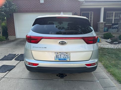 Used 2018 Kia Sportage LX FWD image 12