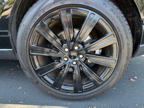 Used 2019 Land Rover Range Rover AWD/4WD image 17