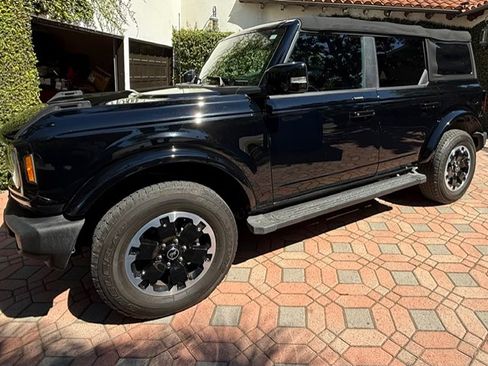 Used 2022 Ford Bronco Outer Banks image 9