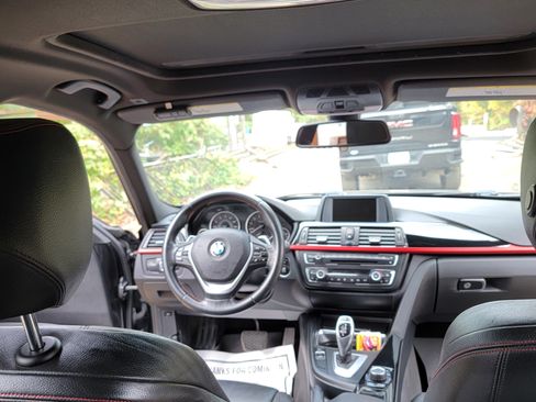 Used 2013 BMW 335i xDrive Sedan image 8