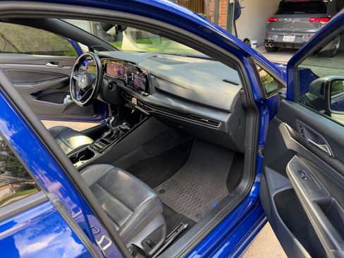 Used 2023 Volkswagen Golf R AWD/4WD image 11