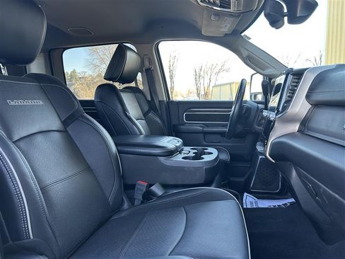 Used 2024 RAM 2500 Laramie image 14