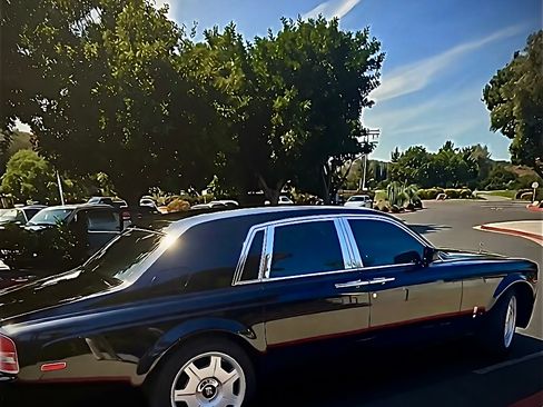 Used 2007 Rolls-Royce Phantom Sedan image 2