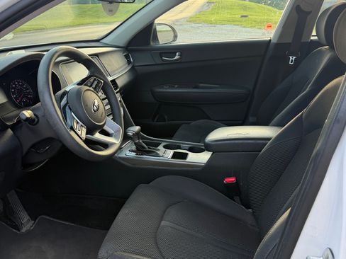 Used 2020 Kia Optima LX FWD image 8