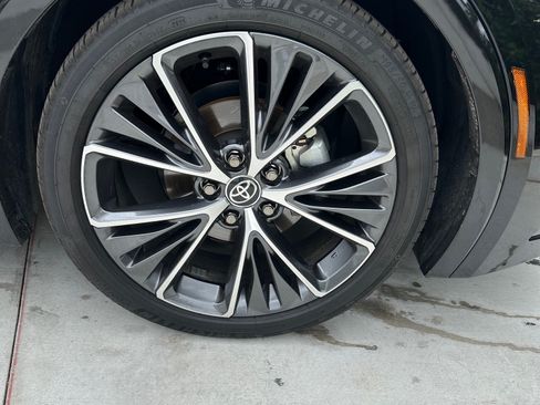 Used 2026 Toyota Prius XLE FWD image 16