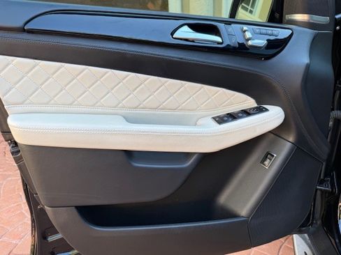 Used 2016 Mercedes-Benz GLE 400 4MATIC image 12