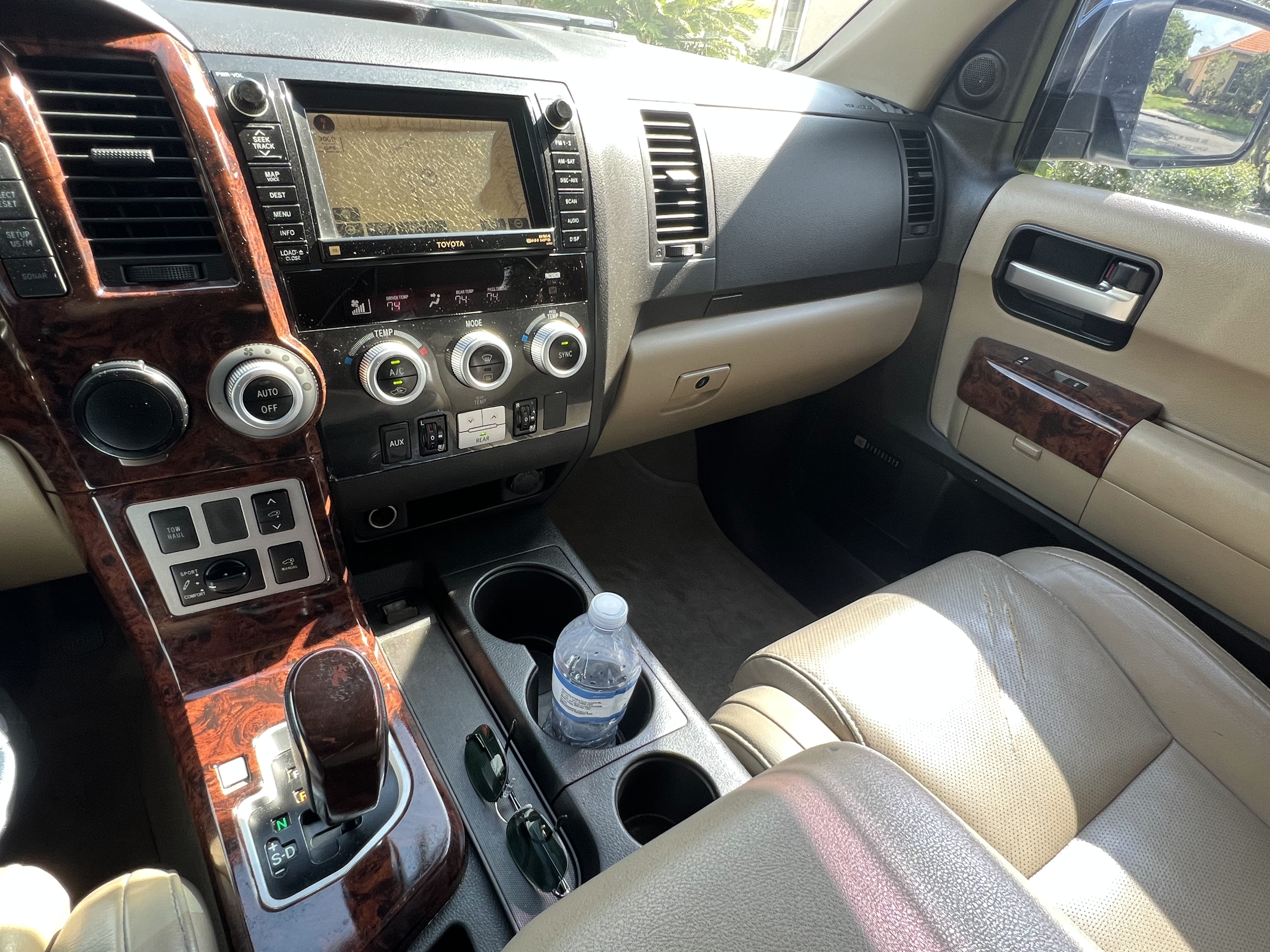Used 2008 Toyota Sequoia Platinum RWD image 13