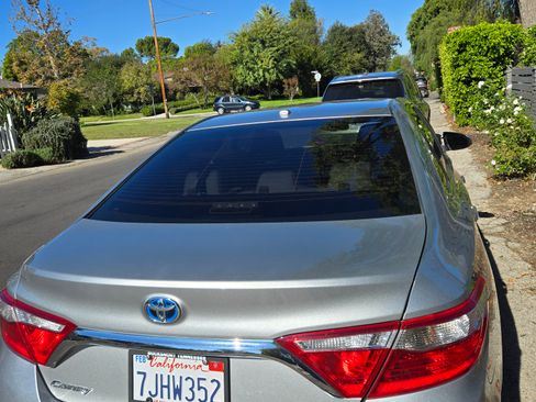 Used 2015 Toyota Camry XLE image 5