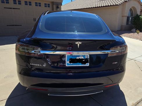 Used 2014 Tesla Model S P85 image 2