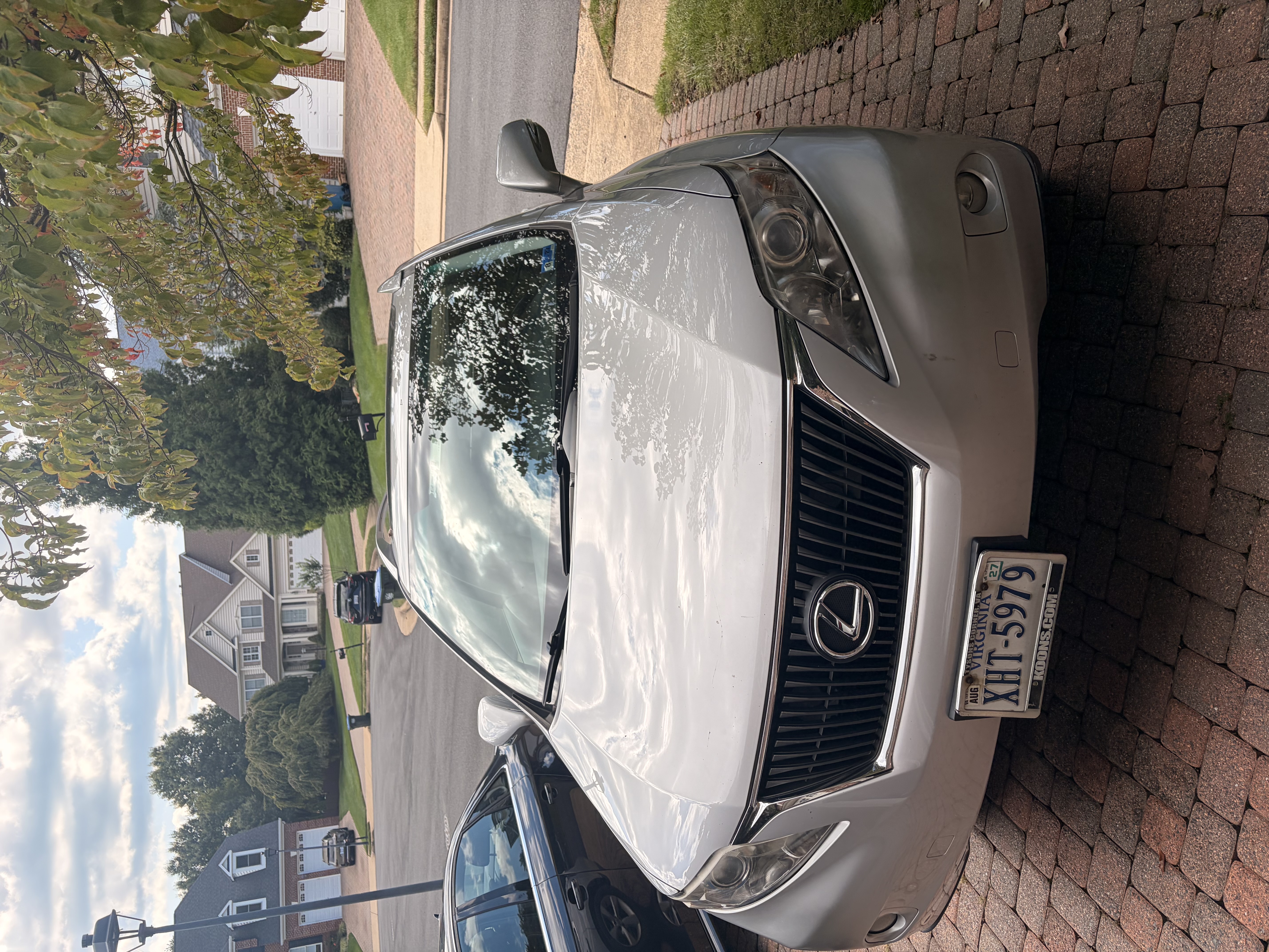 Used 2010 Lexus RX 350 2WD w/ Premium Pkg image 1