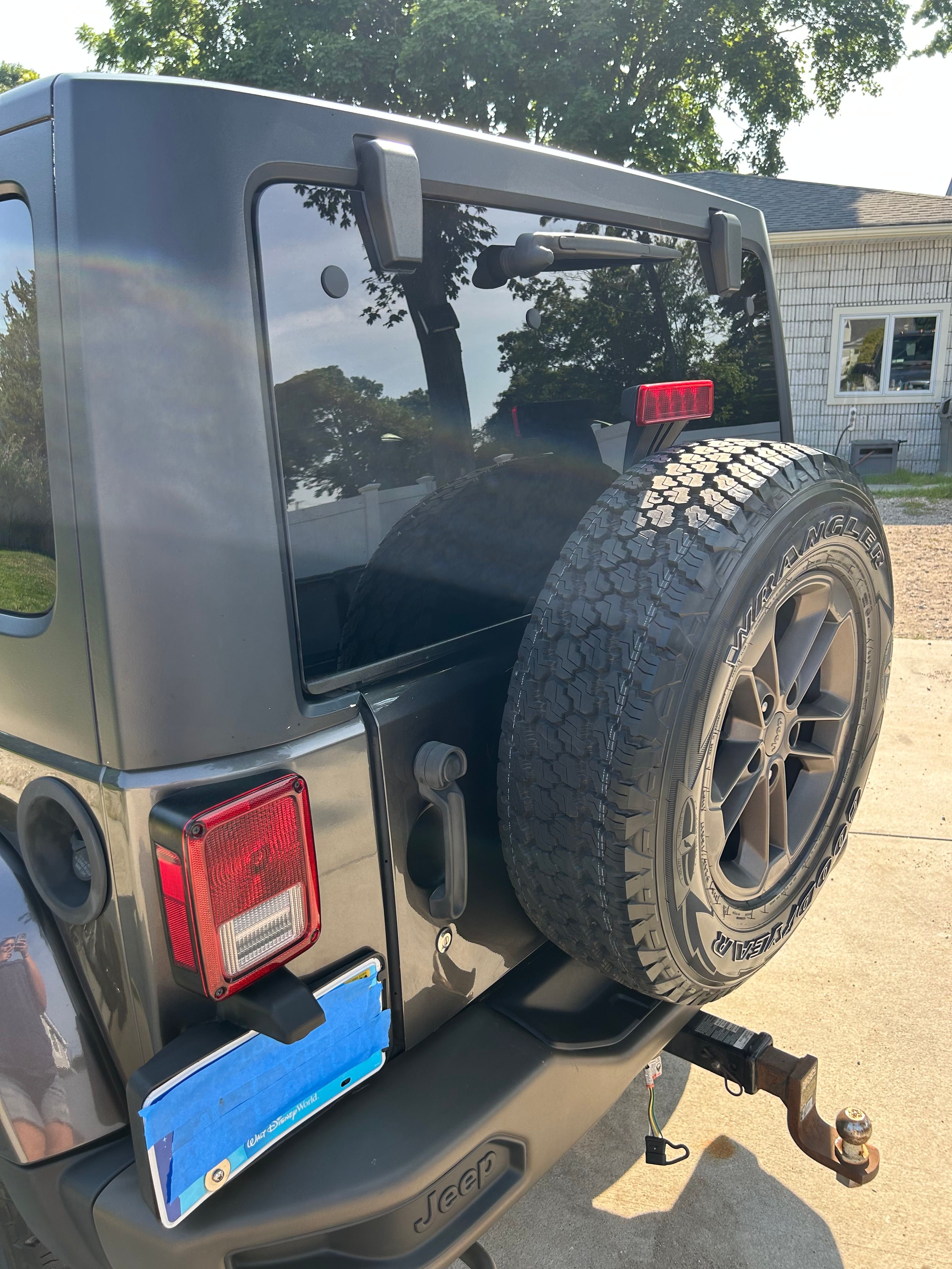 Used 2016 Jeep Wrangler Sahara AWD/4WD image 19