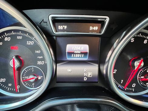 Used 2017 Mercedes-Benz GLS 550 4MATIC image 23