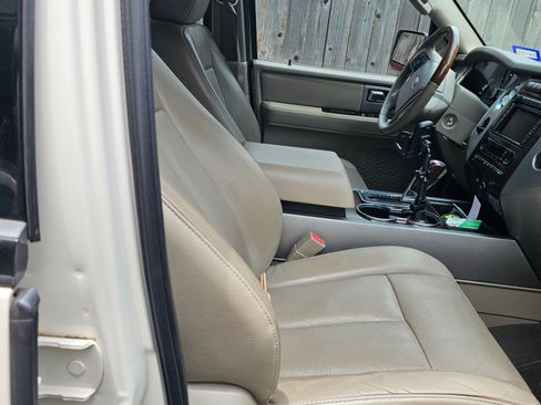 Used 2007 Ford Expedition EL Limited image 14