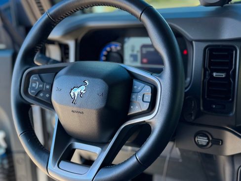 Used 2024 Ford Bronco Big Bend image 4