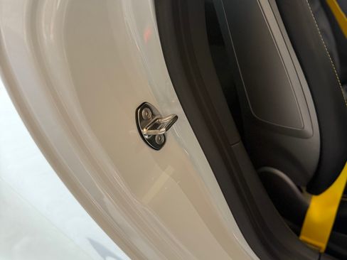 Used 2018 Porsche 911 GT3 image 13