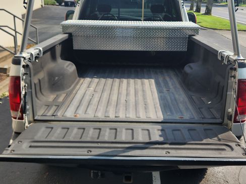 Used 2004 Ford F250 Lariat image 16