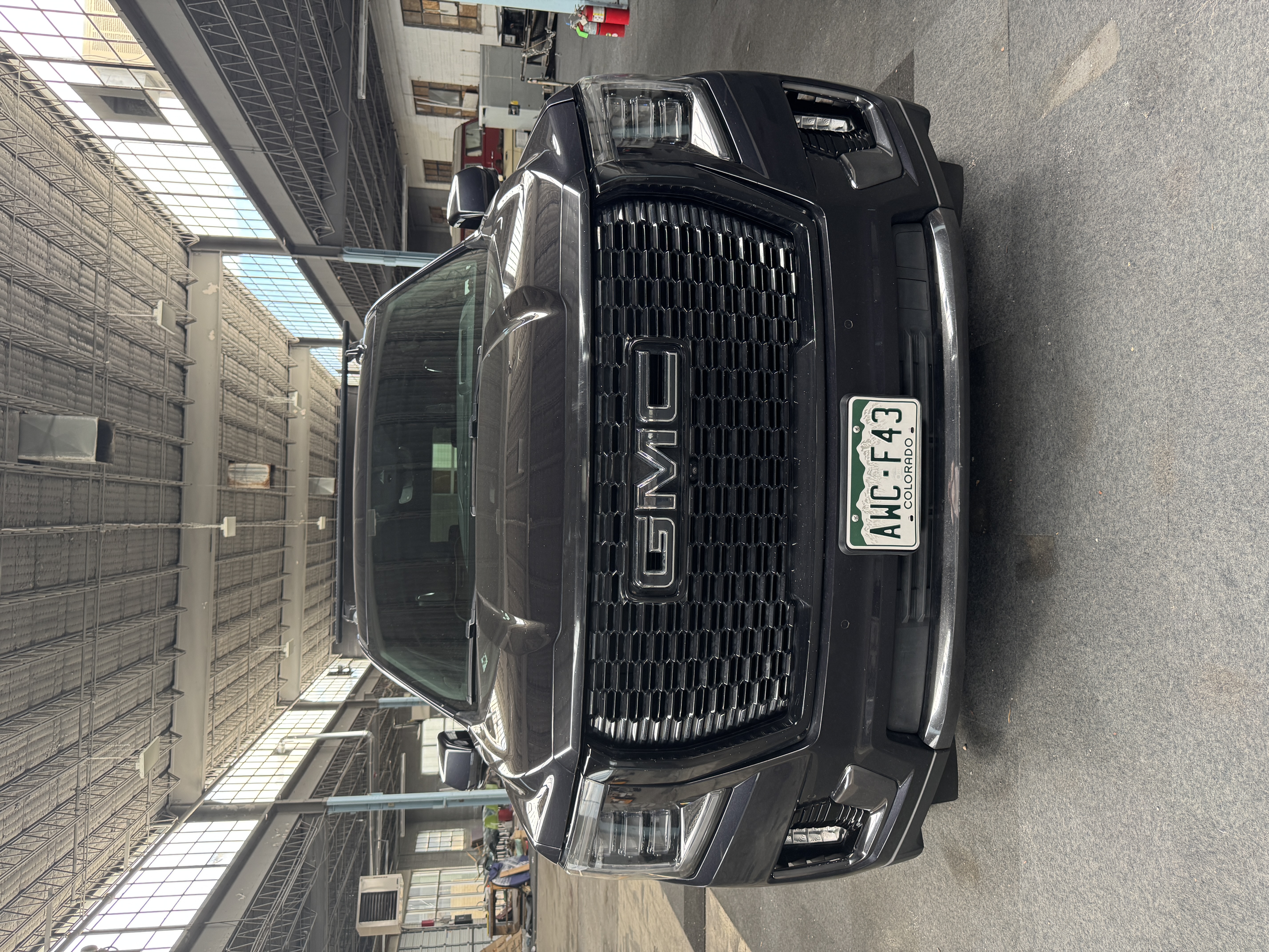Used 2023 GMC Yukon XL Denali Ultimate AWD/4WD image 13