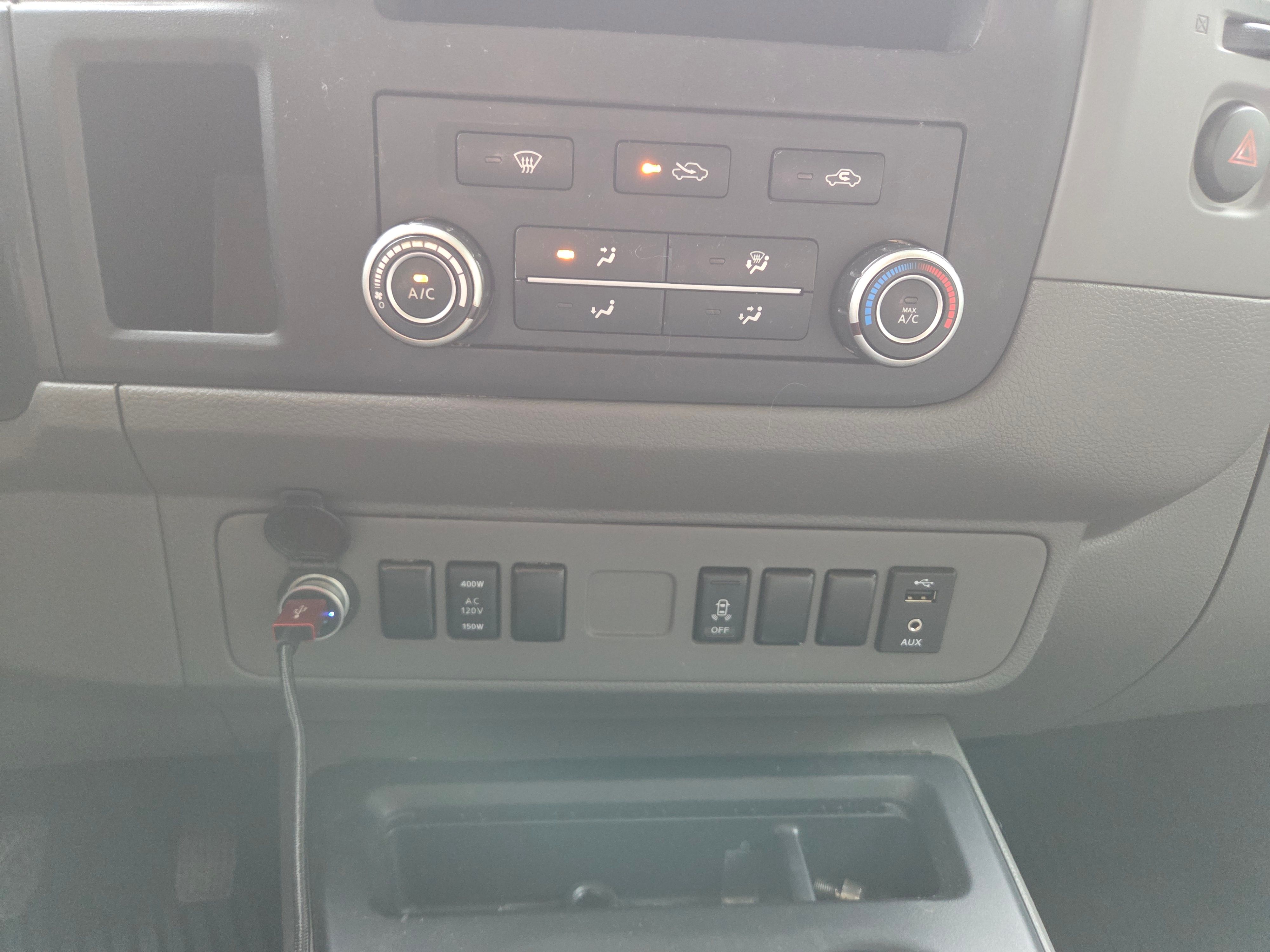 Used 2020 Nissan NV 2500 SV RWD image 17