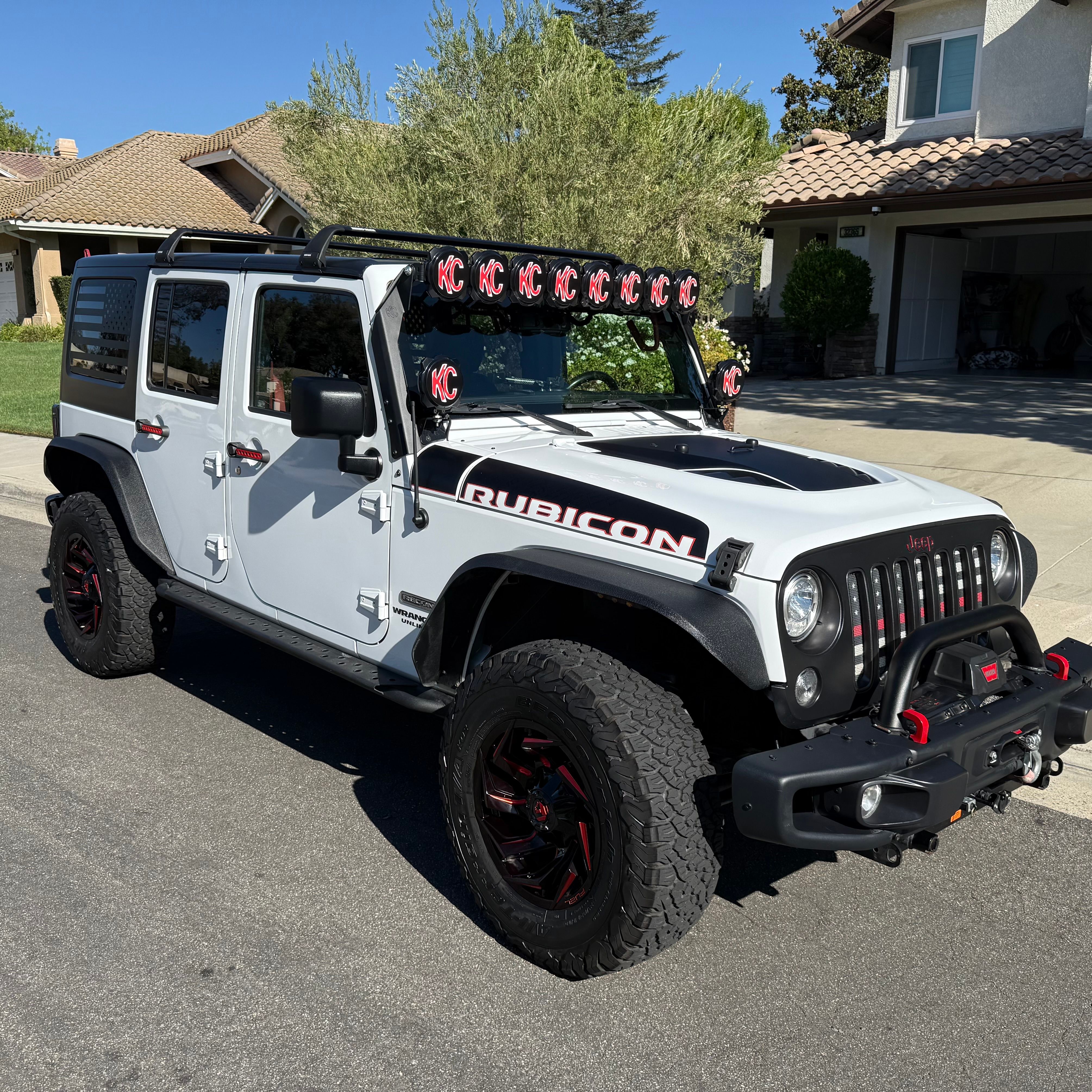 Used 2017 Jeep Wrangler Unlimited Rubicon AWD/4WD image 2