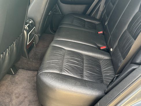 Used 2006 Porsche Cayenne S image 8